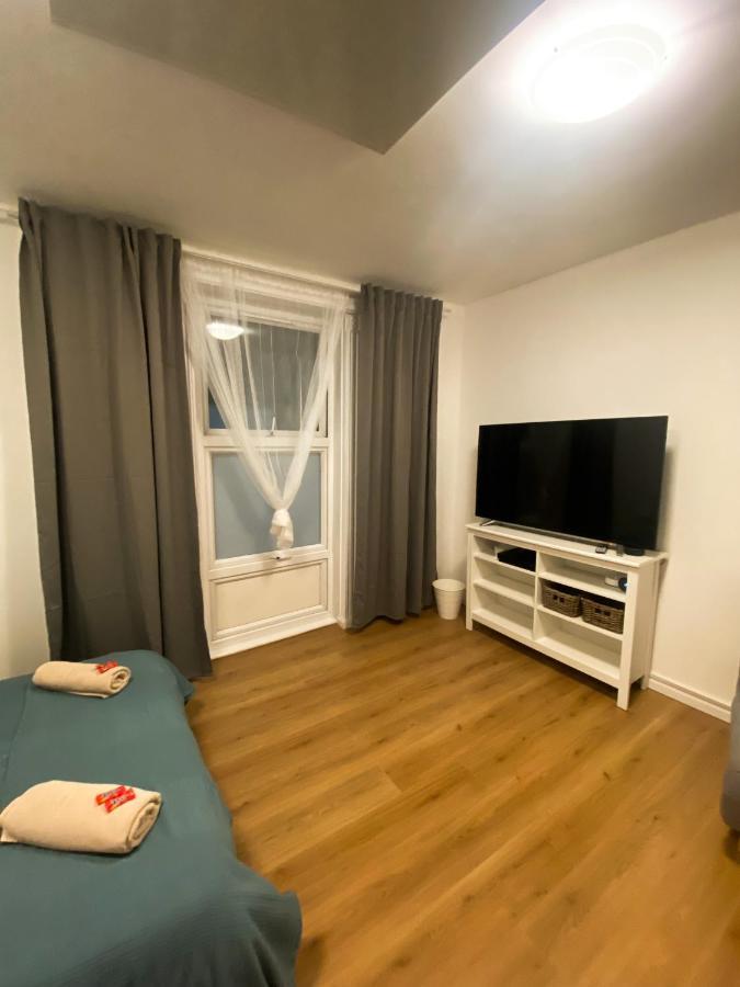 Lovely One Bedroom Flat In The Heart Of Лондон Экстерьер фото