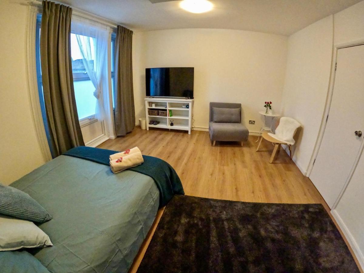 Lovely One Bedroom Flat In The Heart Of Лондон Экстерьер фото